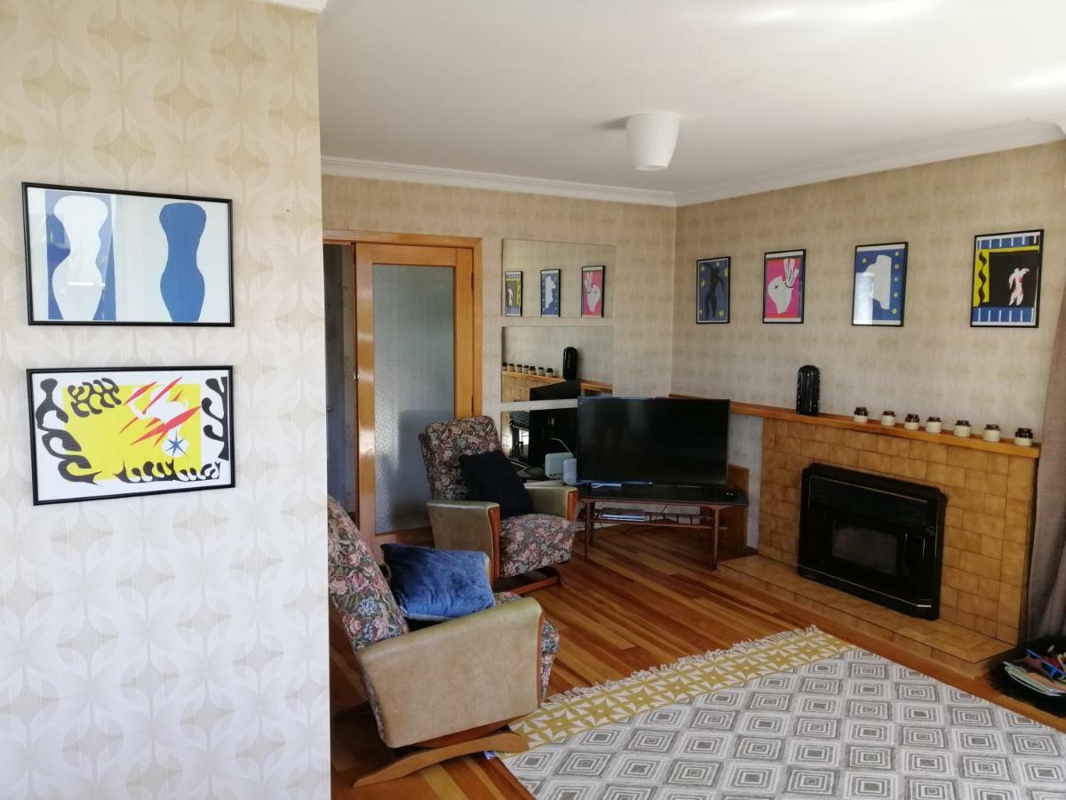 Super Central Cosy Greytown House With Garage Экстерьер фото
